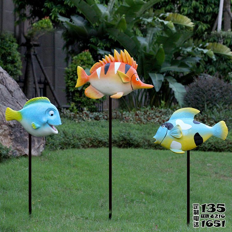 海洋動(dòng)物園三只玻璃鋼彩繪魚(yú)雕塑 海洋動(dòng)物園三只玻璃鋼彩繪魚(yú)雕塑
